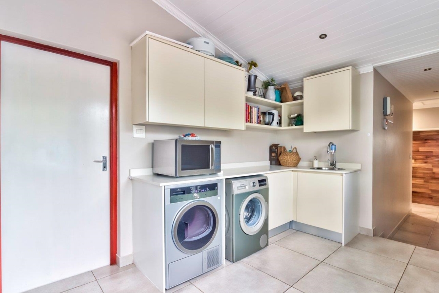 To Let 3 Bedroom Property for Rent in Kenridge Western Cape